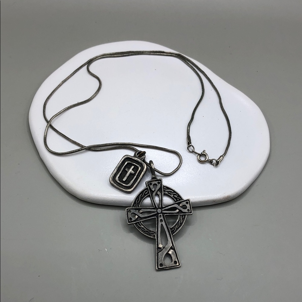 Vintage 90's Celtic Cross Pendant Charm Necklace Silver Tone Religious.